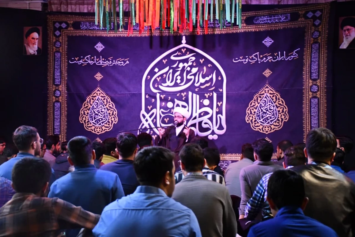 همزمان با ایام غمبار شهادت حضرت زهرا ( سلام الله علیها ) و با استقبال بی نظیر و غیر قابل توصیف دانشجویان برگزار شد : 
مراسم استقبال از شهید گمنام و سوگواری حضرت زهرا ( سلام الله علیها )  13