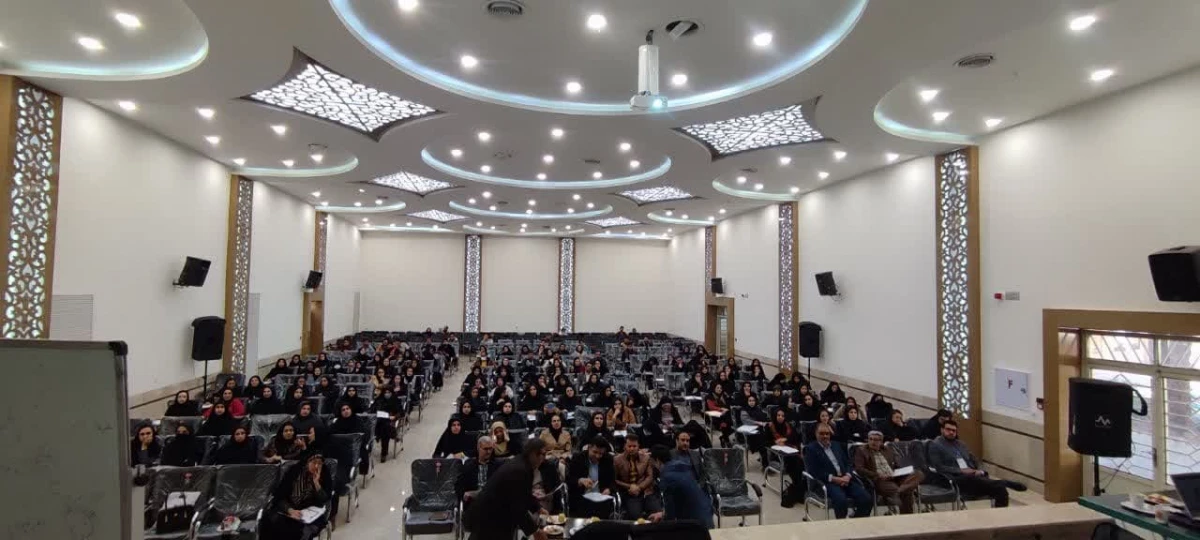 همزمان با هفته پژوهش و با همکاری اداره آموزش و پرورش شهرستان میان جلگه برگزار شد : 
کارگاه آموزشی اختلالات یادگیری  7