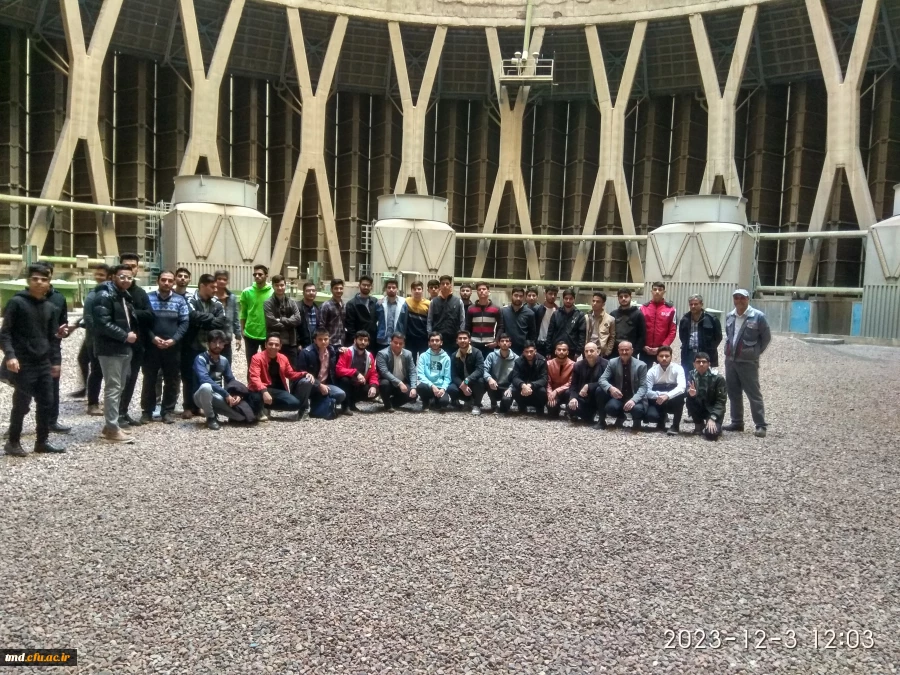 با حضور دانشجویان و به مناسبت هفته پژوهش انجام شد : 
بازدید دانشجویان  از نیروگاه سیکل ترکیبی نیشابور  2