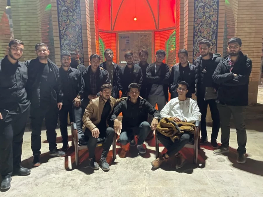 همزمان با فرارسیدن چهارمین سالگرد شهادت سردار مقاومت حاج قاسم سلیمانی انجام شد : 
حضور دانشجویان واحد دانشور در اردوی راهیان مقاومت ( کرمان )  2