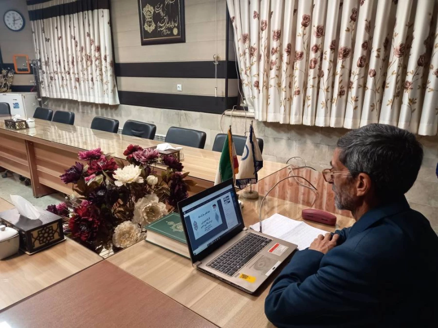 همزمان با ایام الله دهه مبارک فجر انجام شد : 
برگزاری کارگاه آموزشی آشنایی با مردم سالاری دینی  3