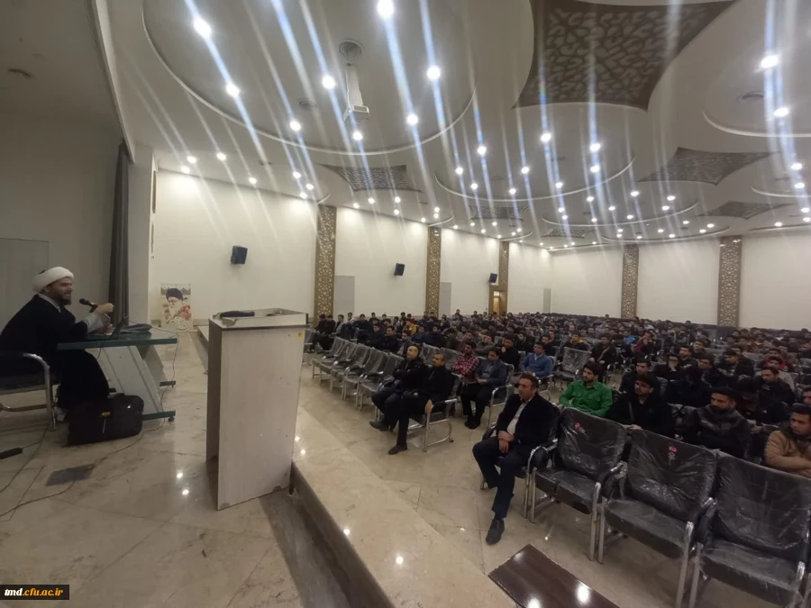 با حضور حجت الاسلام فوجی از مجموعه فرهنگی سعدا  برگزار شد : 
کارگاه بصیرت افزایی جهاد تبیین و بیان ویژگی های انقلاب اسلامی  3