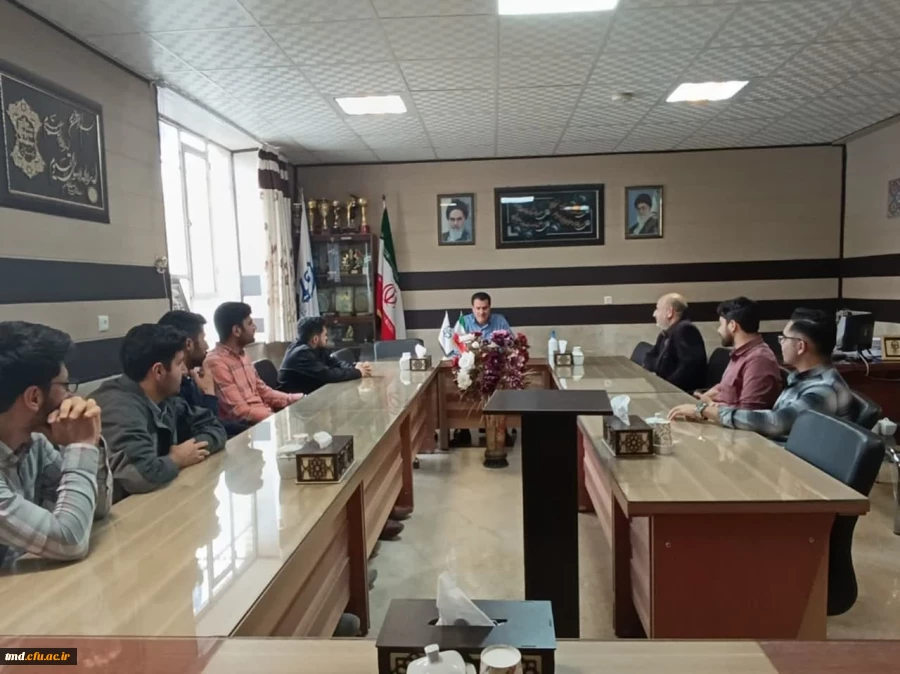 با حضور شرکت کنندگان در مسابقات جشنواره مهارت های تدریس برگزار شد : 
جلسه توجیهی و هماهنگی اولیه و آمادگی برای مرحله استانی  2