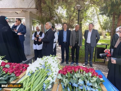 همزمان با روز ملی عطار نیشابوری برگزار شد : 
حضور اساتید و کارکنان دانشگاه فرهنگیان در آئین گلباران مقبره عطار نیشابوری