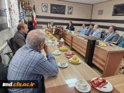 با حضور دکتر تقی پور ، مدیر امور پردیسها و مراکز استان خراسان رضوی انجام شد : 
جلسه شورای اداری واحد دانشور و بازدید از بخشهای مختلف دانشگاه  4