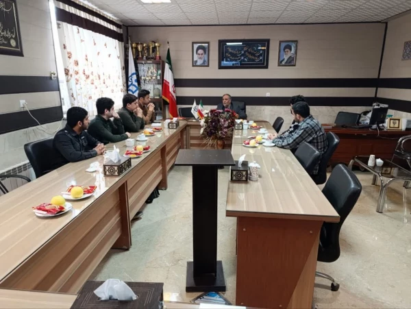 با حضور دکتر تقی پور ، مدیر امور پردیسها و مراکز استان خراسان رضوی انجام شد : 
جلسه شورای اداری واحد دانشور و بازدید از بخشهای مختلف دانشگاه  10