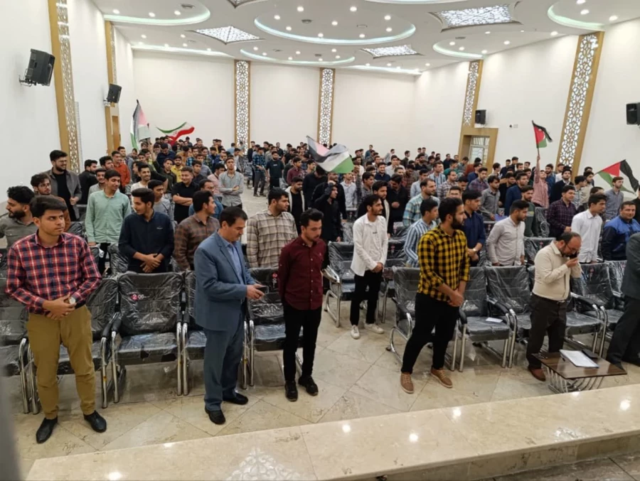 همراه و همگام با دانشجویان سراسر کشور انجام شد : 
تجمع دانشجویان واحد دانشور در محکومیت عملکرد شنیع آمریکا و برخورد با دانشجویان حامی فلسطین  7