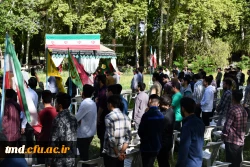 همزمان با دهه سرآمدی آموزش و با حضور پرشور دانشجویان و اساتید واحد دانشور برگزار شد : 
جشن بزرگ ((سپاس معلم))    3