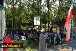 همزمان با دهه سرآمدی آموزش و با حضور پرشور دانشجویان و اساتید واحد دانشور برگزار شد : 
جشن بزرگ ((سپاس معلم))    5