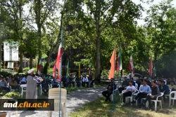 همزمان با دهه سرآمدی آموزش و با حضور پرشور دانشجویان و اساتید واحد دانشور برگزار شد : 
جشن بزرگ ((سپاس معلم))    6