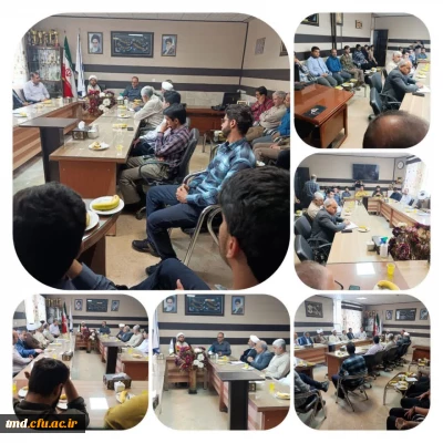 همزمان با روز بسیج اساتید و در آستانه انتخابات ریاست جمهوری برگزار شد : 
جلسه گفتگوی صریح  اساتید و دانشجویان در خصوص شاخص های یک رئیس جمهور