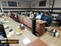 همزمان با روز بسیج اساتید و در آستانه انتخابات ریاست جمهوری برگزار شد : 
جلسه گفتگوی صریح  اساتید و دانشجویان در خصوص شاخص های یک رئیس جمهور 6