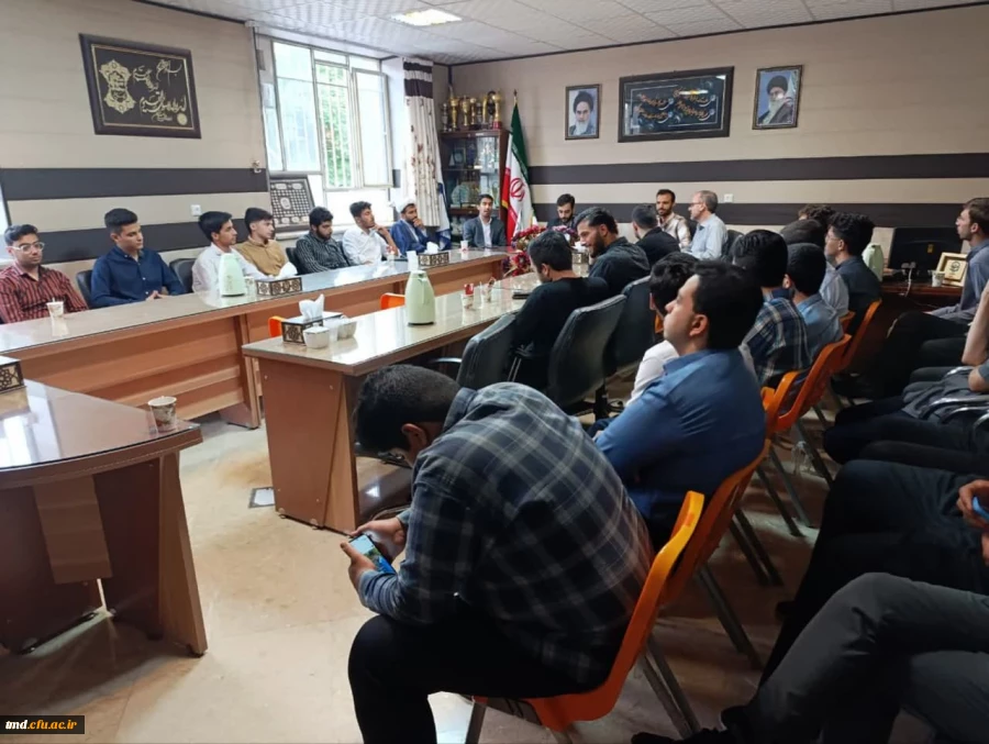 همزمان با میلاد مسعود امام هادی (ع) و دهه ولایت انجام شد : 
تجلیل از گروههای جهادی ( دانشجویان بسیجی واحد دانشور ) 2