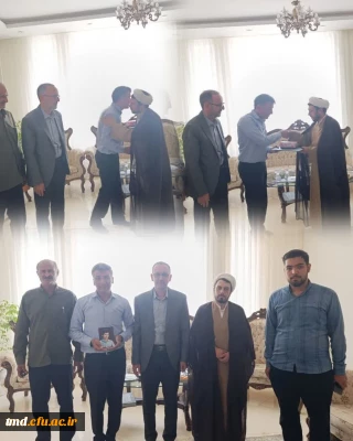 همزمان با هفته دفاع مقدس انجام شد : 
حضور دانشجویان ، اساتید و کارکنان واحد دانشور در منزل شهید نیرآبادی