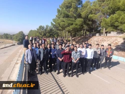 همزمان با ورود دانشجویان ورودی 1403 برگزار شد . 
آئین  استقبال از دانشجویان جدید الورود و مراسم آغازین سال تحصیلی 1404-1403 12