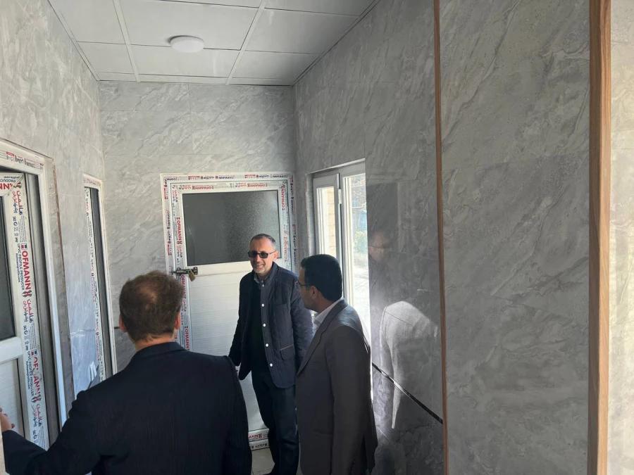 با حضور کارشناسان حوزه نظارت و ارزیابی دانشگاه فردوسی انجام شد : 
بازدید از بخشهای مختلف واحد دانشور نیشابور  4