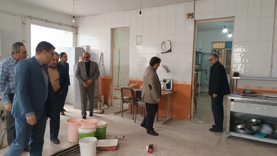 همزمان با دهه مبارک فجر انجام شد : 
بازدید کارشناسان حوزه مالی سازمان مرکزی از واحد دانشور نیشابور  4