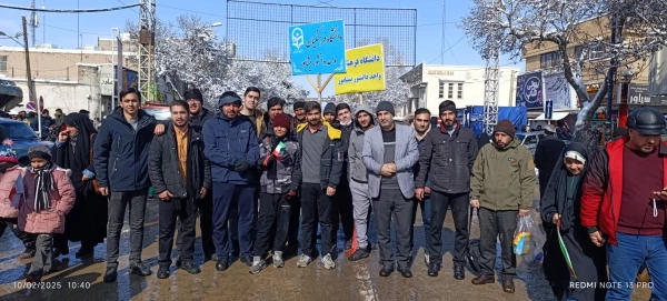 همزمان با فرارسیدن 22 بهمن سالروز پیروزی انقلاب اسلامی انجام شد : 
حضور پرشور دانشجویان ، اساتید و کارکنان واحد دانشور در راهپیمایی و جشن پیروزی انقلاب اسلامی  3