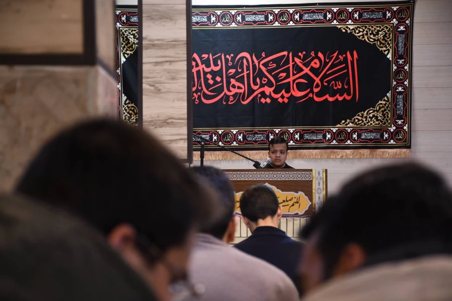 همزمان با ایام ماه مبارک رمضان انجام شد : 
محفل انس با قرآن و ضیافت افطار ویژه دانشجویان واحد دانشور  3