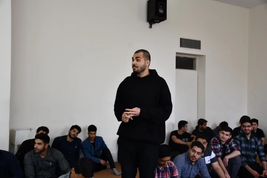 با حضور دانشجویان ورودی 1403 برگزار شد : 
دوره آموزشی طرح معراج ( آموزش معارف نماز )  10