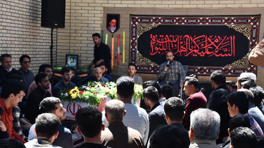 همزمان با ایام شهادت امام جعفر صادق ( ع) انجام شد : 
مراسم استقبال از شهید علی اصغر مرشدلو از شهدای تازه تفحص شده  9