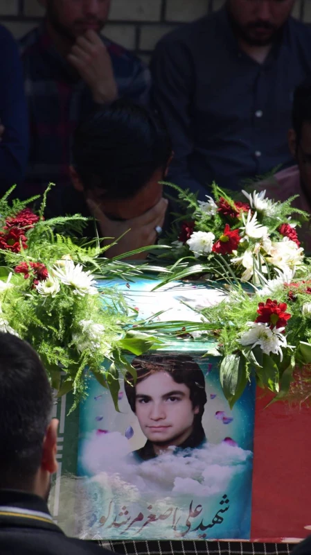 همزمان با ایام شهادت امام جعفر صادق ( ع) انجام شد : 
مراسم استقبال از شهید علی اصغر مرشدلو از شهدای تازه تفحص شده  10