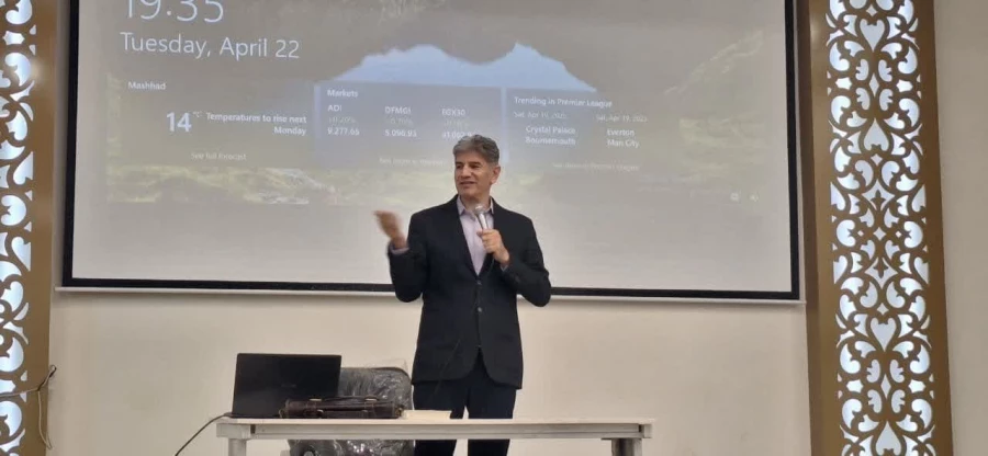 همزمان با دهه سرآمدی آموزش و فرارسیدن هفته بزرگداشت مقام معلم انجام شد : 
کارگاه توانمند سازی مدیران و معلمین مدارس مجری طرح کارورزی  3