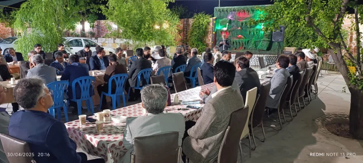 همزمان با ایام بزرگداشت مقام معلم انجام شد : 
مراسم تجلیل و تکریم اساتید دانشگاه فرهنگیان واحد دانشور نیشابور  2