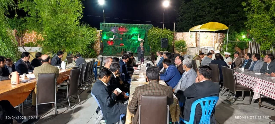 همزمان با ایام بزرگداشت مقام معلم انجام شد : 
مراسم تجلیل و تکریم اساتید دانشگاه فرهنگیان واحد دانشور نیشابور  3