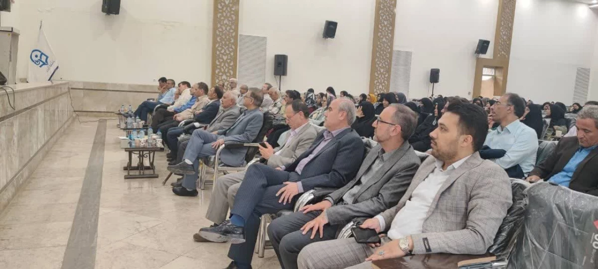 همزمان با روز جهانی خیام و هفته بهار ریاضیات انجام شد : 
همایش آموزش ریاضی  2