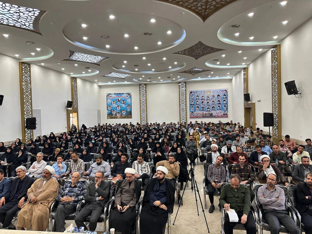 همزمان با اولین سالگرد شهادت شهدای خدمت و شهید جمهور انجام شد : 
حضور آیت الله سید محمد مهدی میرباقری عضو مجلس خبرگان رهبری در واحد دانشور نیشابور  2