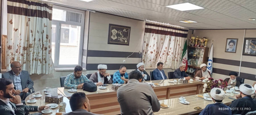 همزمان با اولین سالگرد شهادت شهدای خدمت و شهید جمهور انجام شد : 
حضور آیت الله سید محمد مهدی میرباقری عضو مجلس خبرگان رهبری در واحد دانشور نیشابور  7