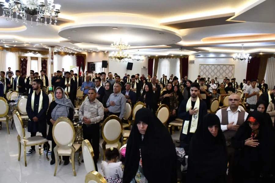 با حضور دانشجویان ورودی 1400  و کاردانی 1402 برگزار شد :
آیین دانش آموختگی دانشجویان واحد دانشور نیشابور  4