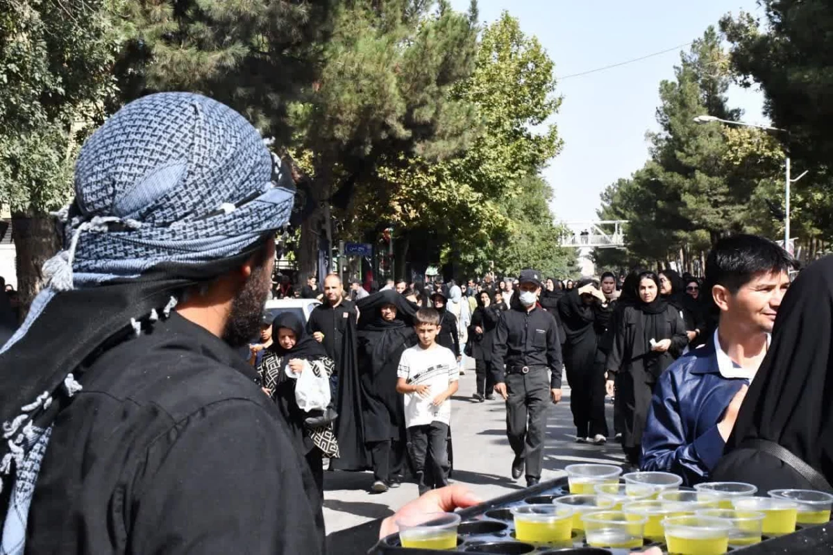 همزمان با روز اربعین حسینی انجام شد:
برپایی موکب پذیرایی 9