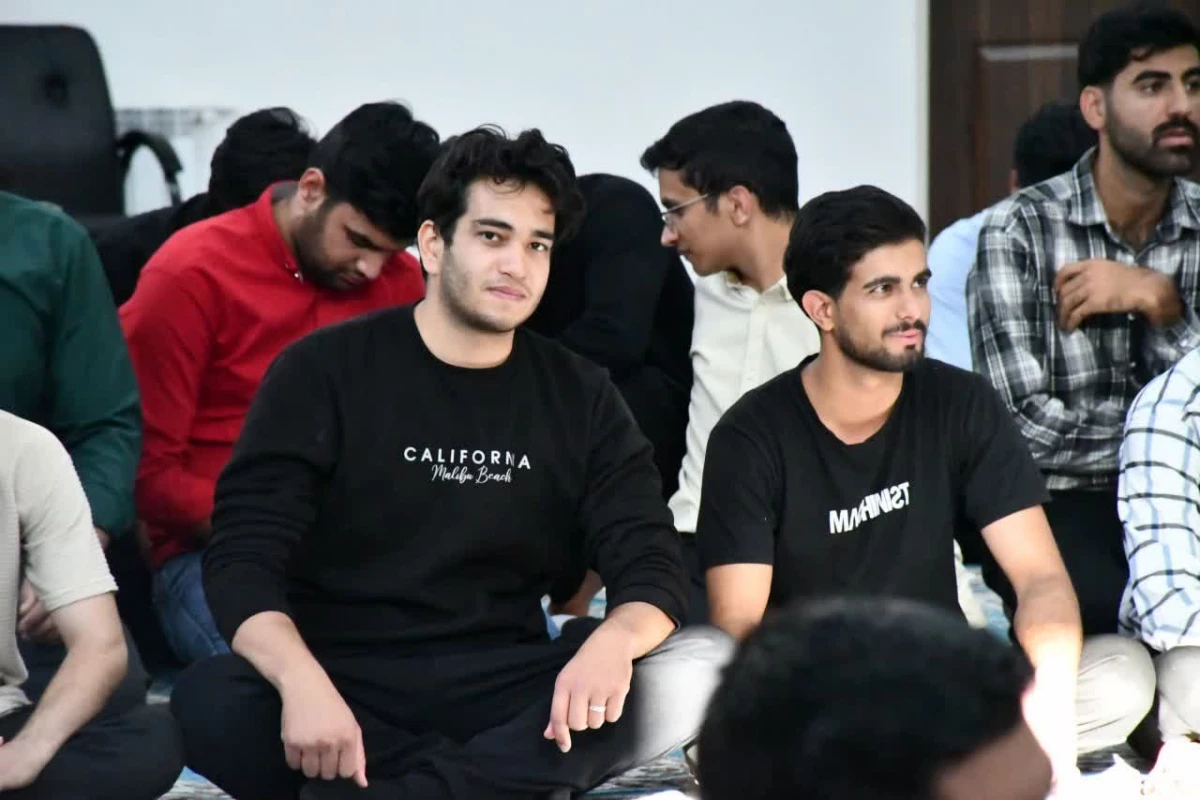 سلسه نشست های سیاست گذاری فرهنگی در دانشگاه فرهنگیان با حضور حجت الاسلام طلا بیگی مسئول نهاد رهبری در دانشگاه فرهنگیان استان در واحد دانشور 4