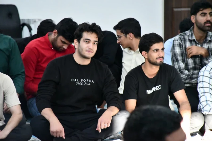 سلسه نشست های سیاست گذاری فرهنگی در دانشگاه فرهنگیان با حضور حجت الاسلام طلا بیگی مسئول نهاد رهبری در دانشگاه فرهنگیان استان در واحد دانشور 4