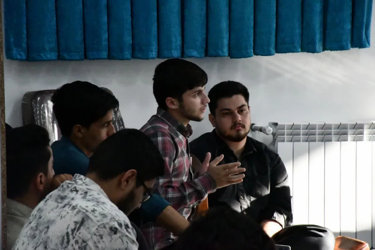 سلسه نشست های سیاست گذاری فرهنگی در دانشگاه فرهنگیان با حضور حجت الاسلام طلا بیگی مسئول نهاد رهبری در دانشگاه فرهنگیان استان در واحد دانشور 7