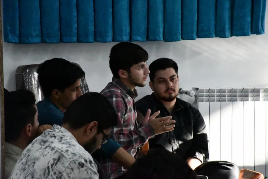 سلسه نشست های سیاست گذاری فرهنگی در دانشگاه فرهنگیان با حضور حجت الاسلام طلا بیگی مسئول نهاد رهبری در دانشگاه فرهنگیان استان در واحد دانشور 7