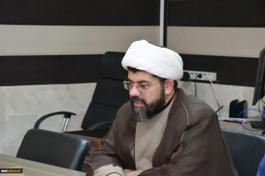 سلسه نشست های سیاست گذاری فرهنگی در دانشگاه فرهنگیان با حضور حجت الاسلام طلا بیگی مسئول نهاد رهبری در دانشگاه فرهنگیان استان در واحد دانشور 10