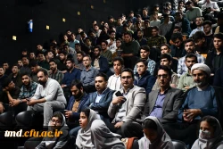 با حضور در گذر فرهنگ و هنر نیشابور انجام شد:
تماشای نمایش زیبای شازده کوچولو 7