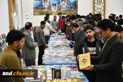 افتتاحیه نمایشگاه کتاب دانشور:
با شعار از کلاس درس تا افق فردا ،کتاب چراغ راه معلم آینده  5