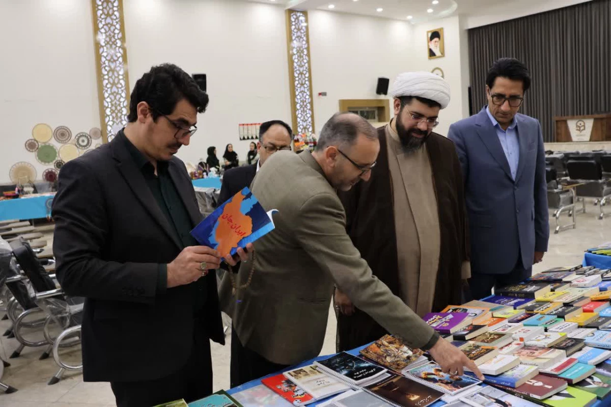 حضور حجت الاسلام طلا بیگی مسئول نهاد مقام معظم رهبری در دانشگاه فرهنگیان استان و دیدار با اساتید دانشور  5