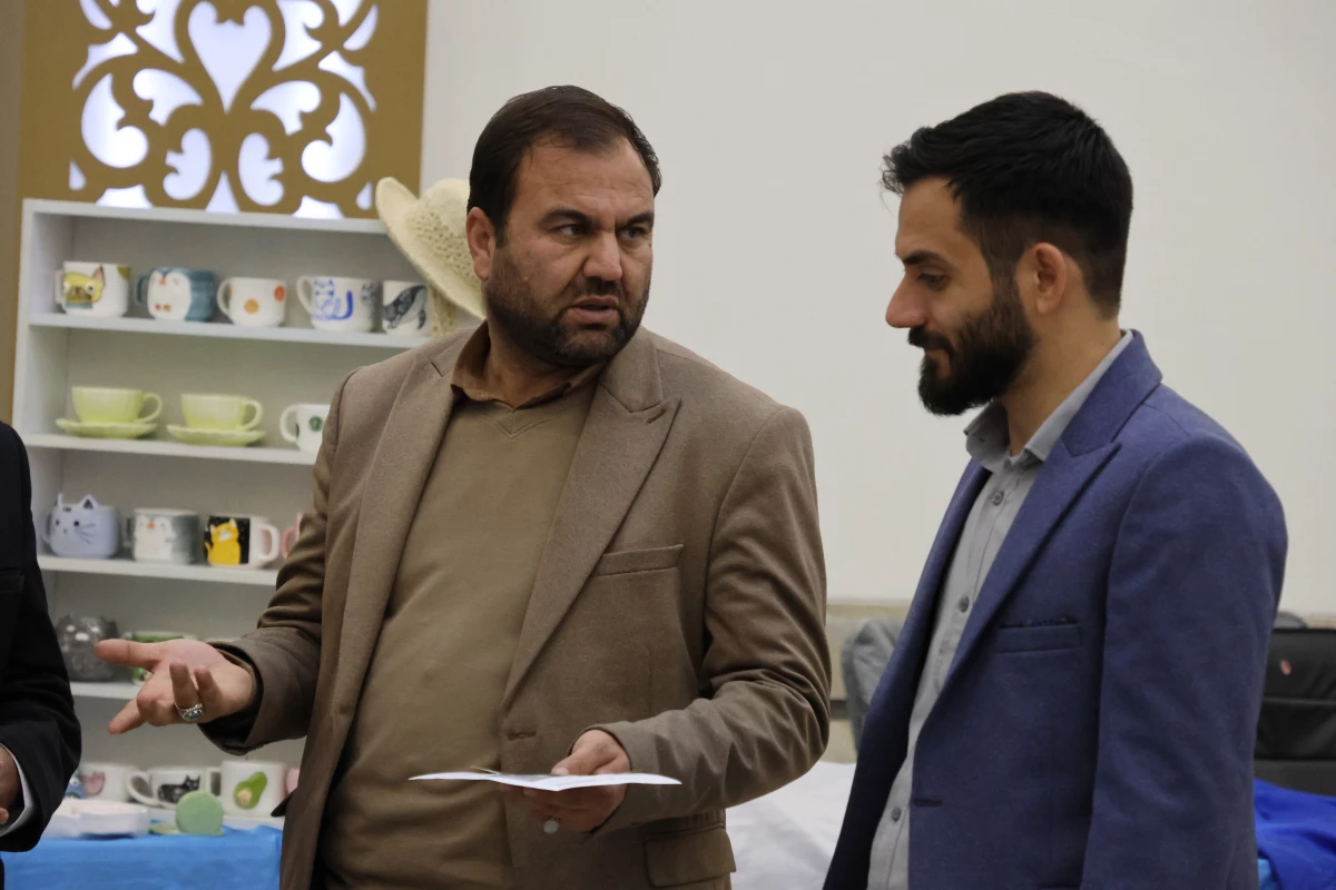 گزارش تصویری از روز دوم نمایشگاه کتاب دانشور 6