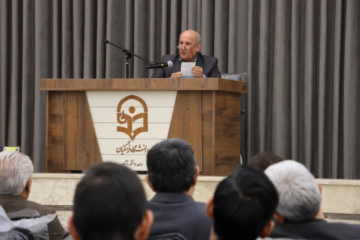 پبان کار نمایشگاه کتاب دانشور در دانشگاه فرهنگیان نیشابور 9