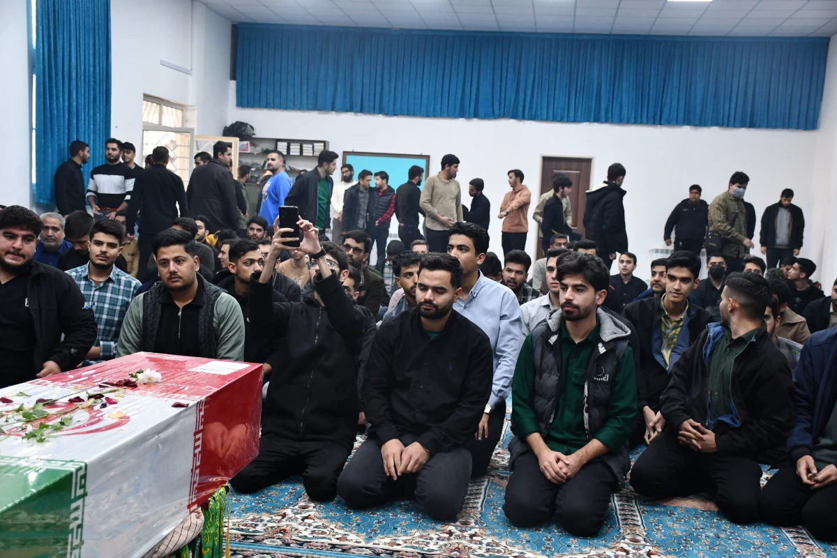 همزمان با ایام شهادت حضرت زهرا (س) انجام شد:
مراسم استقبال از  شهید گمنام دوران دفاع مقدس و مراسم عزای شهادت حضرت زهرا 8