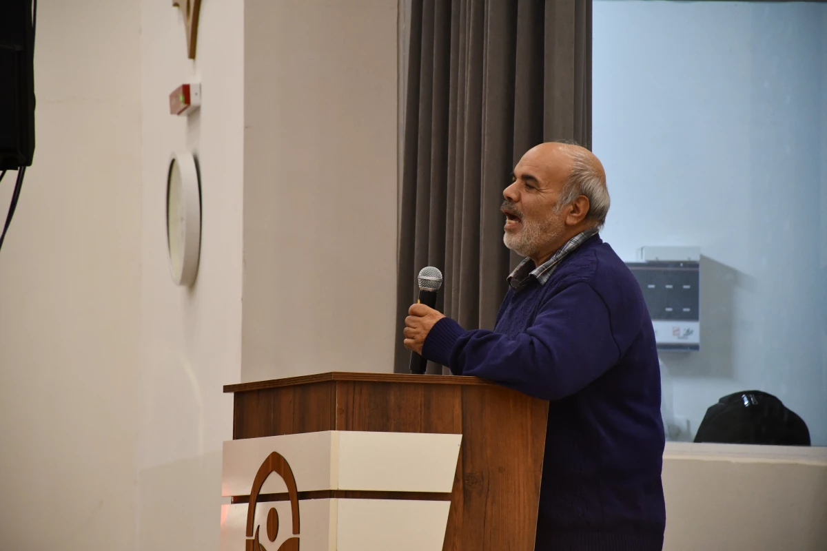 ویژه برنامه جشن روز دانشجو 10