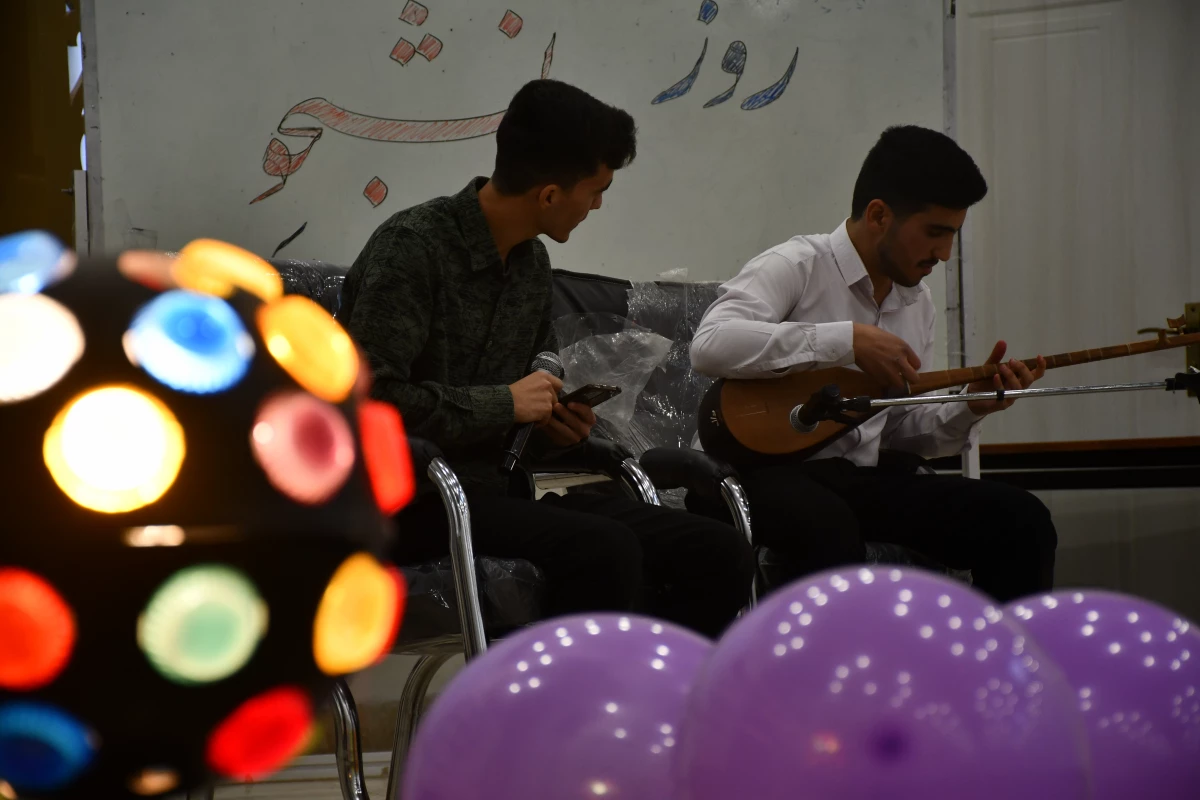 ویژه برنامه جشن روز دانشجو 18