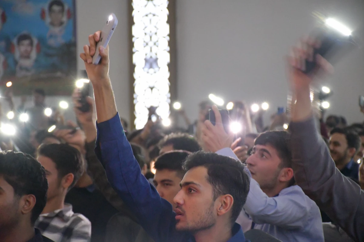 ویژه برنامه جشن روز دانشجو 19