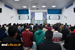 اهدای قرآن های تقدیمی دفتر مقام معظم رهبری به نو دانشجو معلمان با حضور امام جمعه شهرستان 7