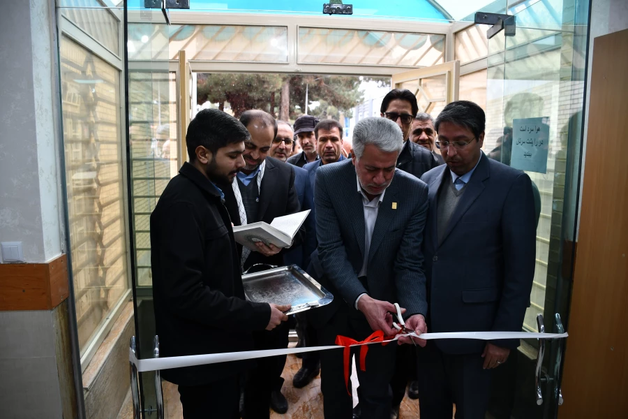 حضور نمایندگان مردم نیشابور در مجلس شورای اسلامی در واحد دانشور
افتتاحیه سالن تندرستی و  کتابخوانه به مناسبت ایام الله دهه فجر 5